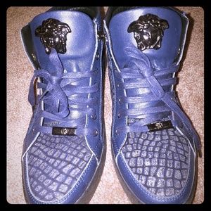 Versace shoes size 9